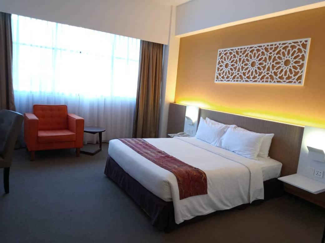 Grand Barakah Hotel Ампанг Екстер'єр фото